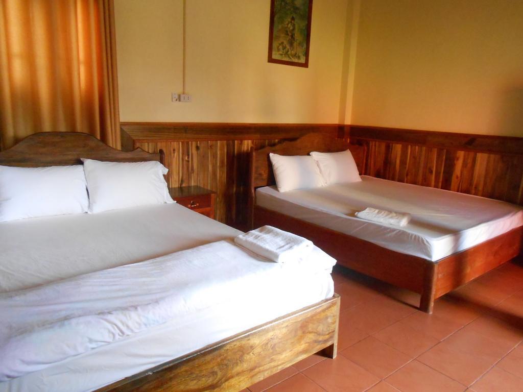Zuela Guesthouse Luang Namtha Bilik gambar